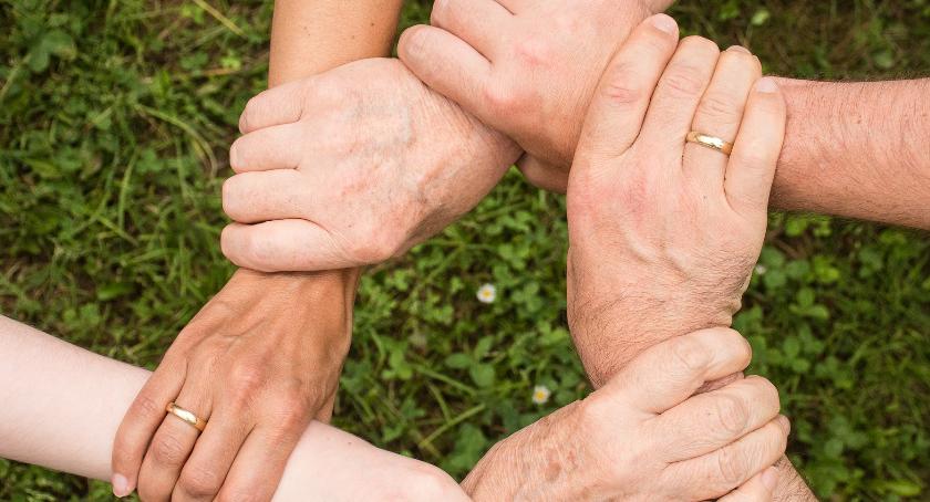 Kilka pytań o… alimenty dla rodzica 