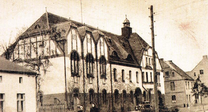 Polski i niemiecki dom starosty