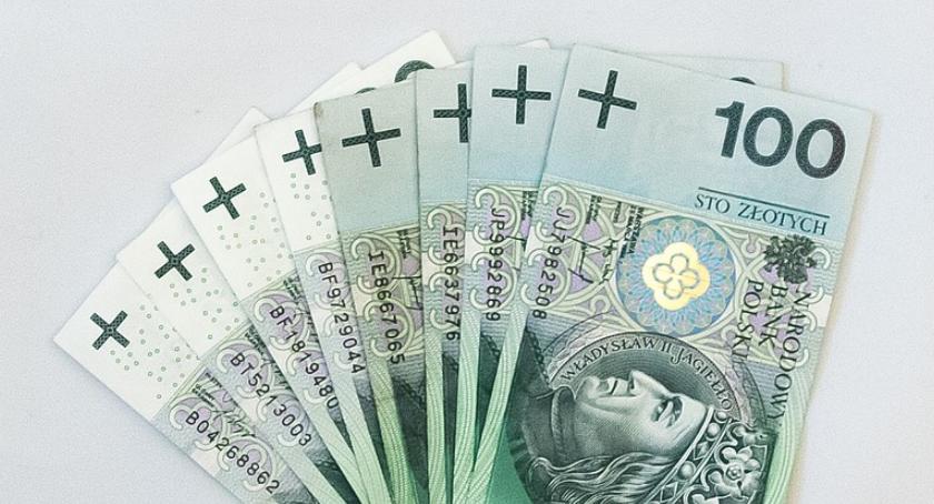 Ile zarabiają w Płużnicy?