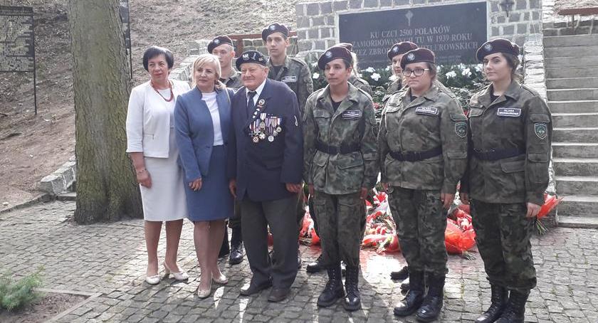Upamiętnili poległych w II wojnie światowej w Łopatkach