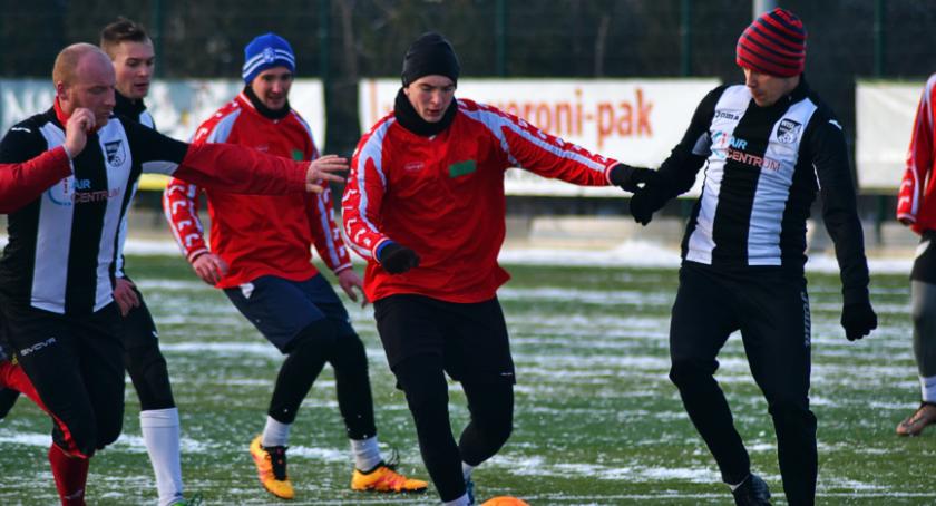 Unia gromi w pierwszym sparingu
