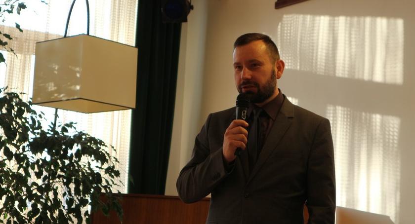 Wspomnienia  o „niezłomnych” w WDK