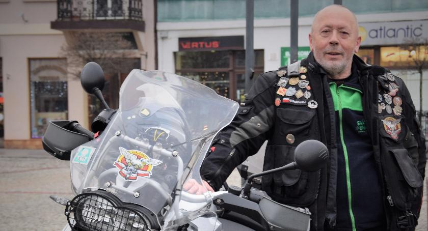 Motocykliści szanują lokalny patriotyzm