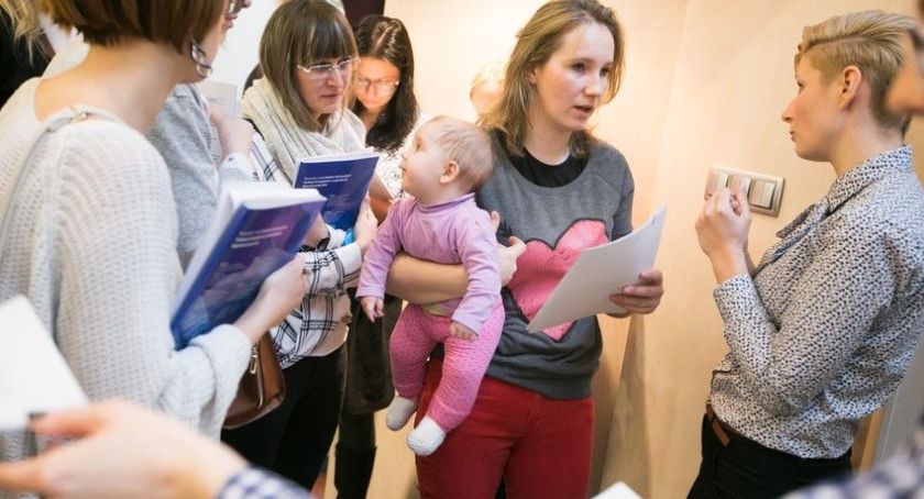 Są pieniądze dla rodzin z małymi dziećmi