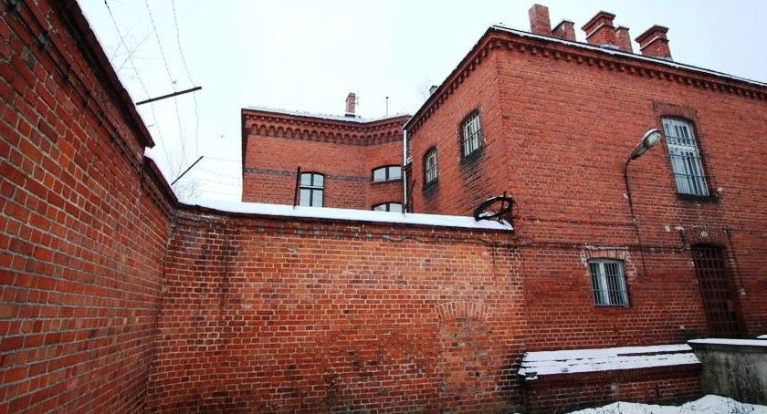 Budynek po byłym areszcie na nowo