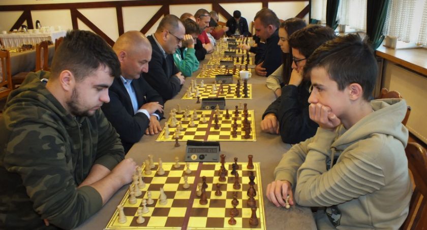Turniej szachów szybkich FIDE