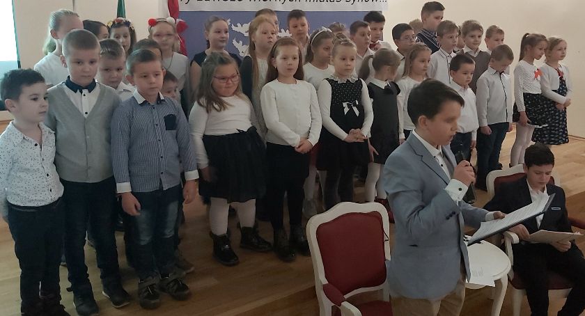 „Z pieśnią przez pokolenia – deszcz jesienny deszcz”