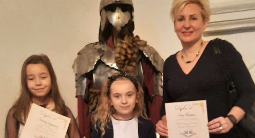 Młode poetki z na golubskim zamku