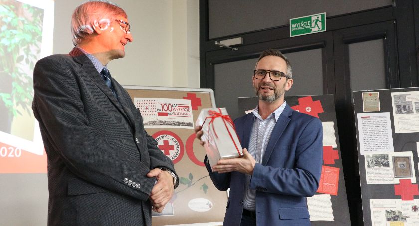 Historia Wąbrzeźna i Niedźwiedzia w formie testów