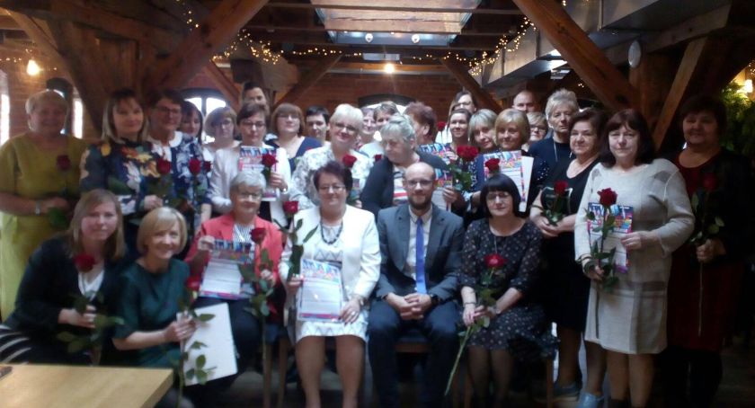 Moc życzeń z okazji Dnia Kobiet 