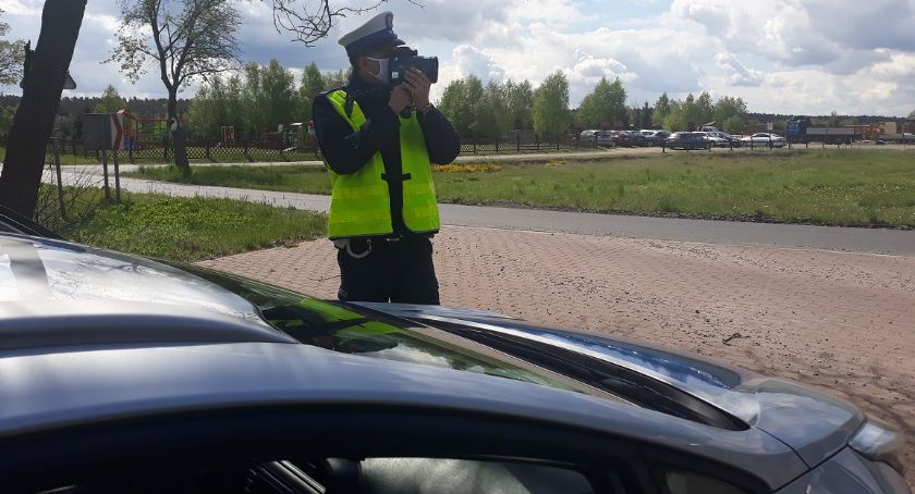 Policjanci bezlitośni dla piratów drogowych