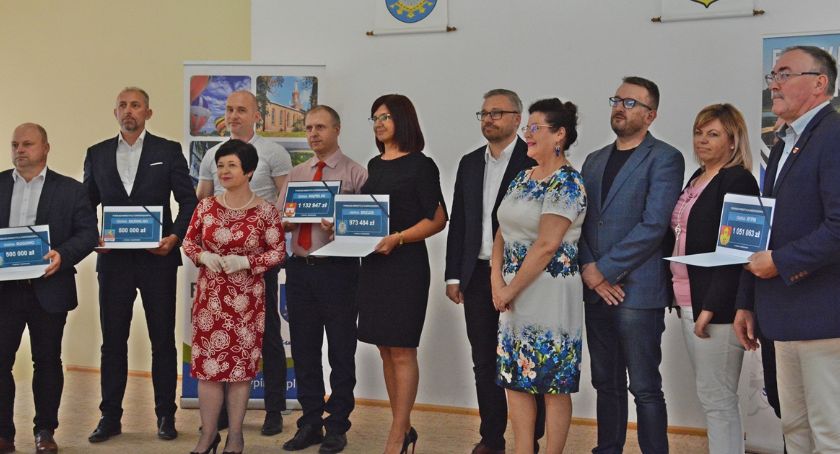 Miliony dla gmin i powiatu