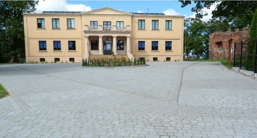 Inaczej wokół szkoły w Radzikach Dużych