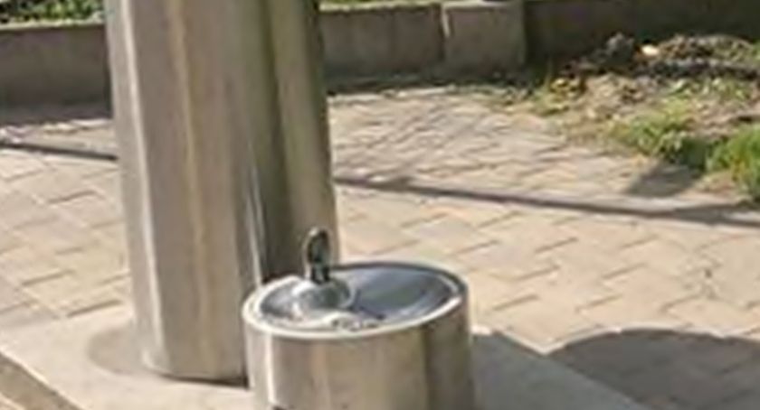 Nowy uliczny zdrój