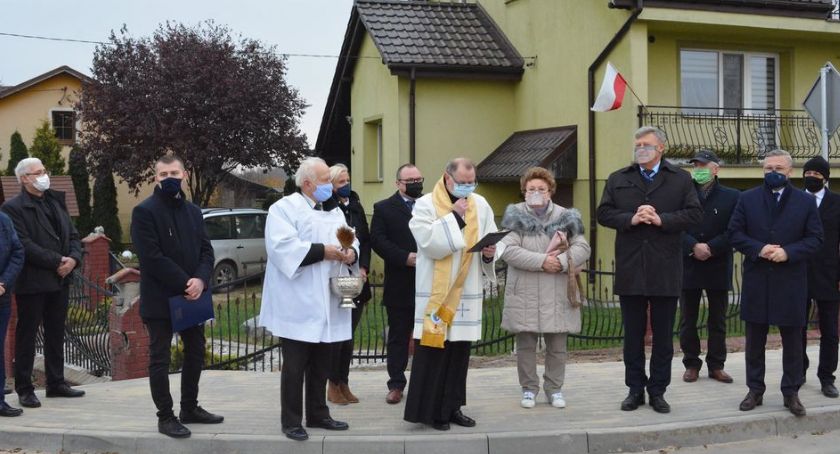 Ważne osobistości oddały do użytku ważne drogi
