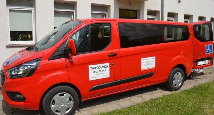 Taksówka społeczna już służy mieszkańcom
