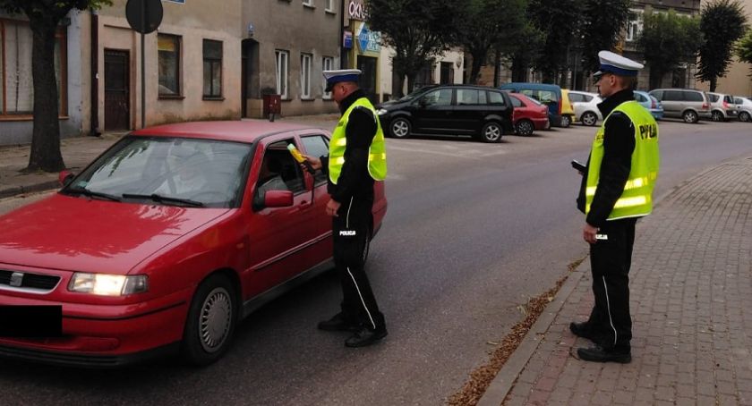 Piją rowerzyści, piją zmotoryzowani