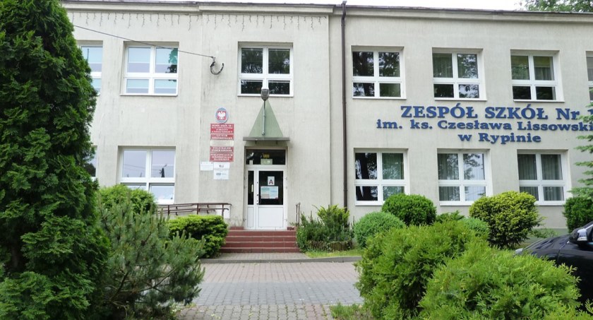 Szkoły średnie z brązowymi tarczami