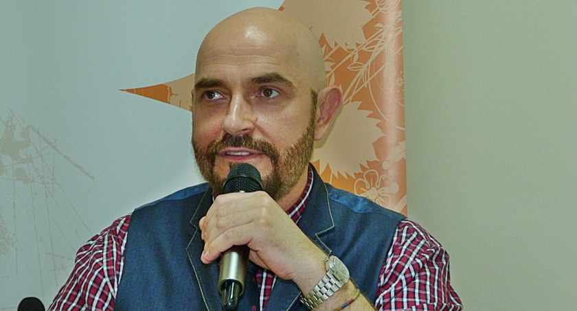 Został pisarzem przez zmywak cd.