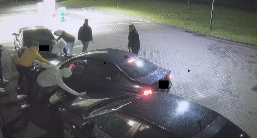 Szok! BMW wjechało w ludzi. Sprawcą pijany 25-latek