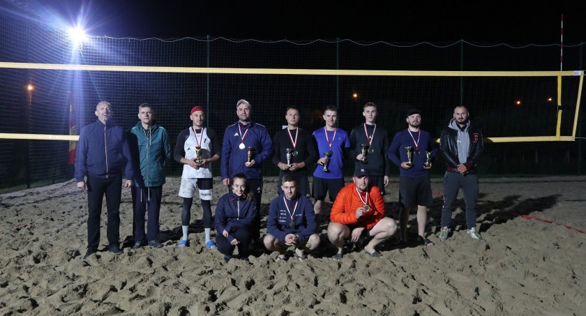I Nocny Turniej Siatkówki Plażowej