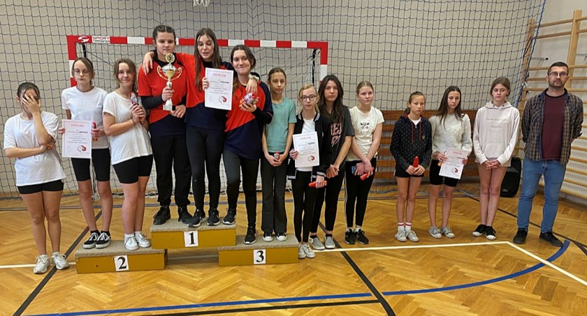 Międzyszkolny turniej piłki siatkowej