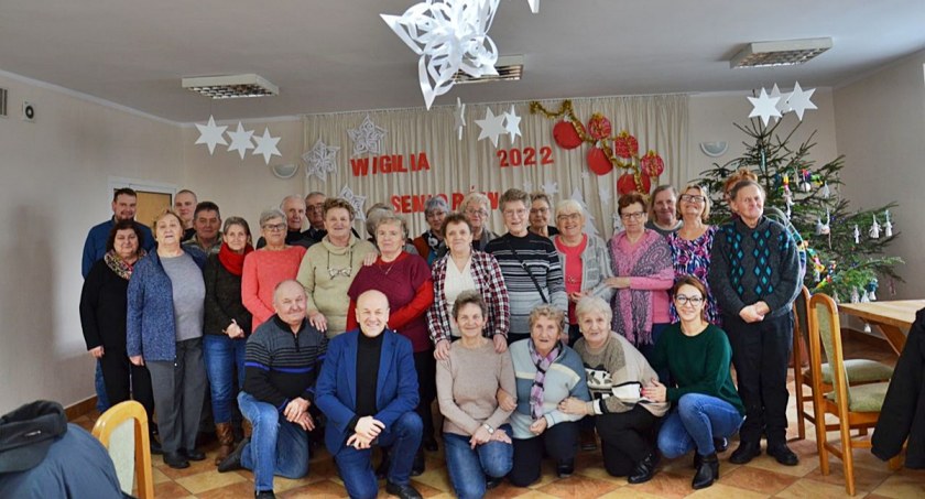 Zmierzyli się z trudną sztuką witrażu [zdjęcia]