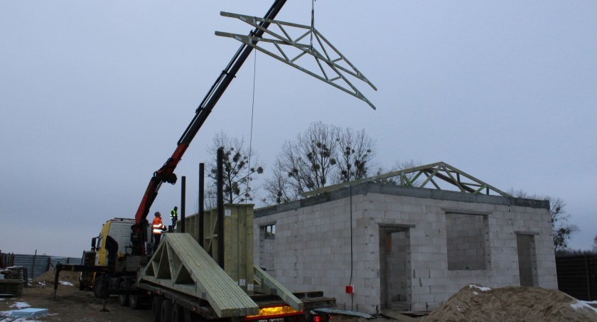 Budują dwie świetlice wiejskie w gminie Rogowo