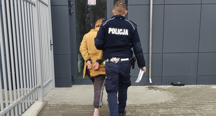 Miała 2 promile, przyjechała po dziecko do szkoły