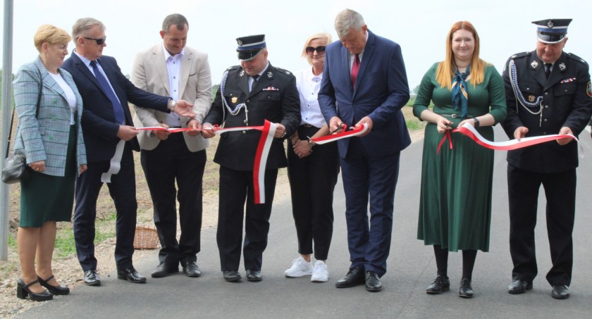 Otwarcie drogi w Lasotach