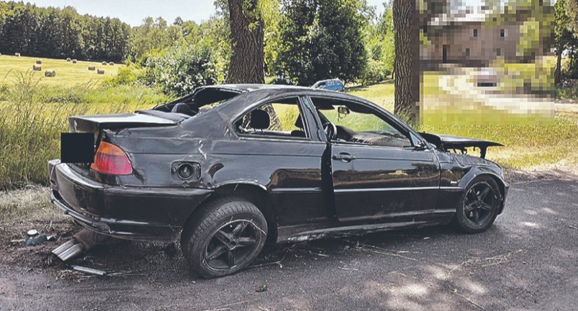 Uderzył w drzewo i uciekł