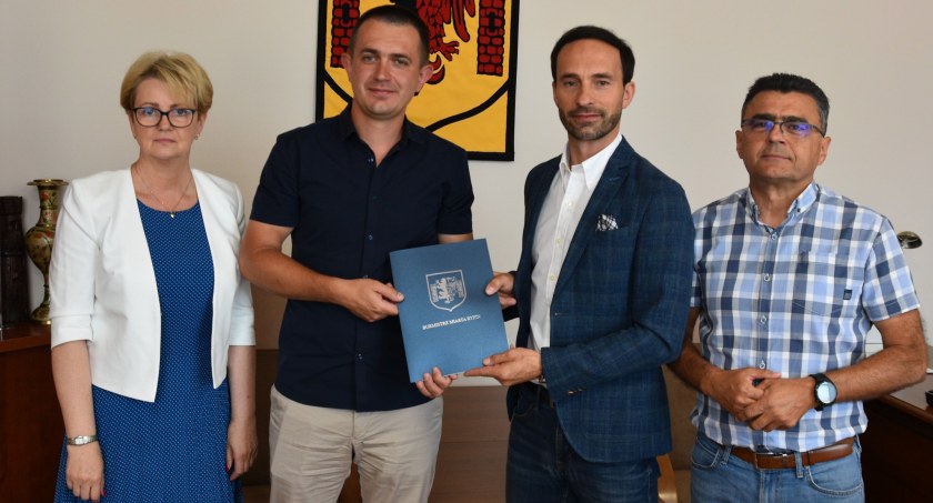 Umowa na Sadową podpisana