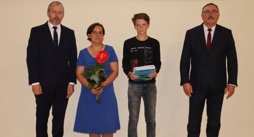 Nagrodzili najlepszych uczniów