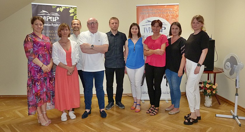 Został pisarzem przez rodzinę [zdjęcia]