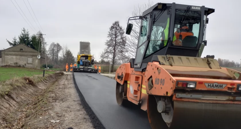 Budowa kolejnych dróg na finiszu
