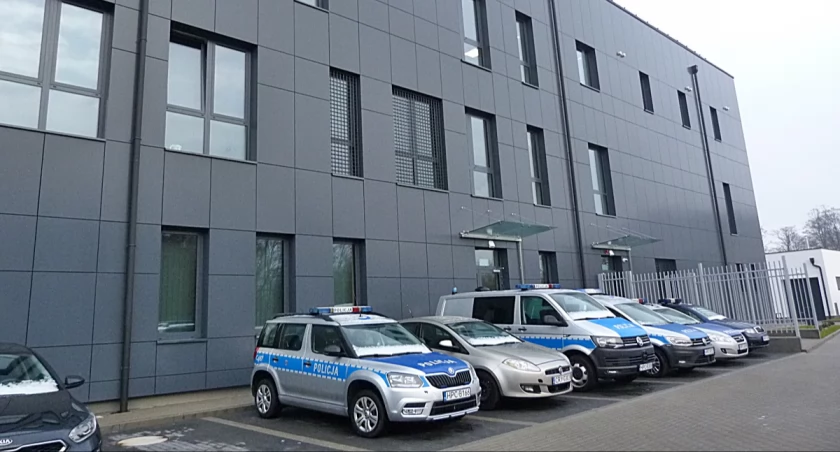 Poderwał na nogi służby
