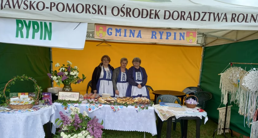 Gospodynie z Głowińska na targach w Minikowie
