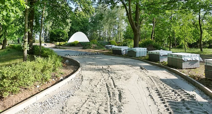 Park przy MOSiR-ze będzie większy - fotorelacja