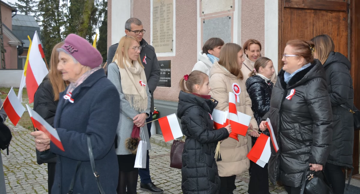 Narodowe Święto Niepodległości w Sadłowie [zdjęcia]