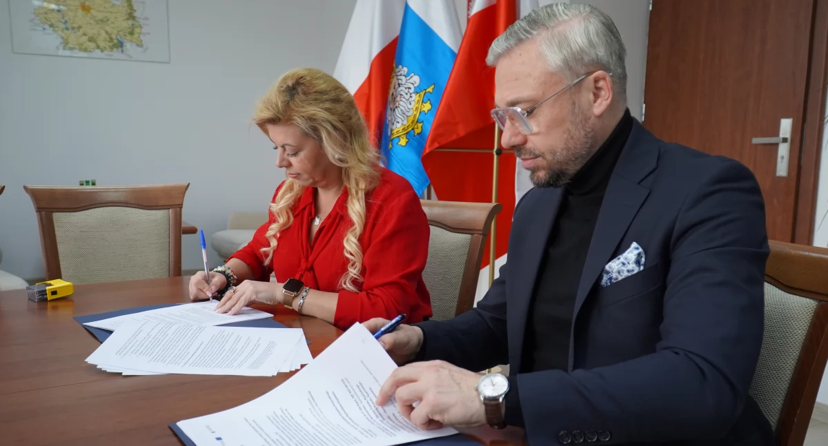 Umowy na projekty podpisane