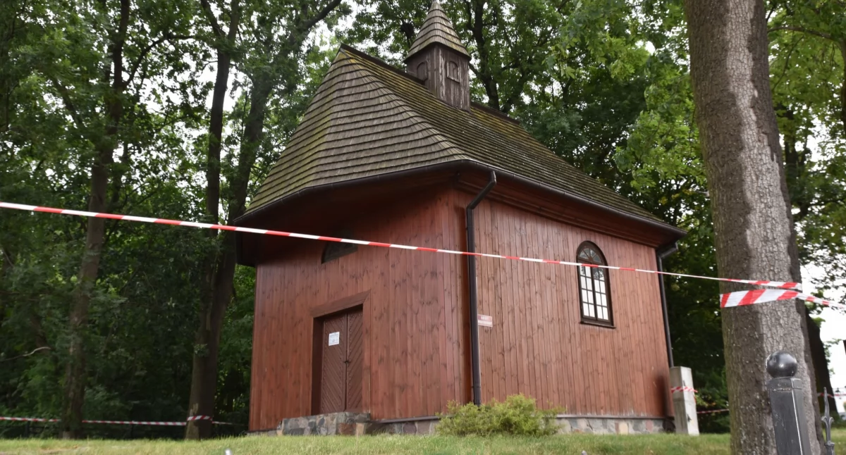 Kaplica pięknieje