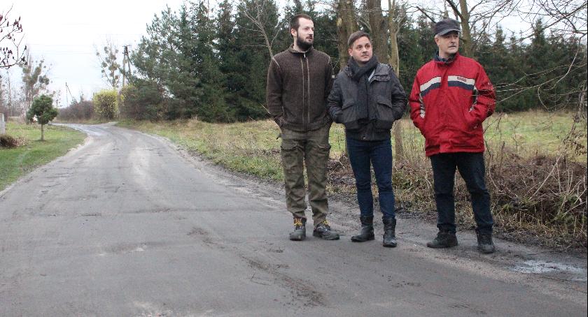 Mieszkańcy Rudy domagają się naprawy drogi