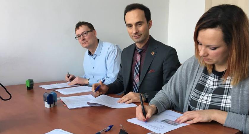 Inwestują w bazę  sportowo-rekreacyjną