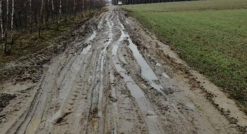 Naprawiają drogi po zimie
