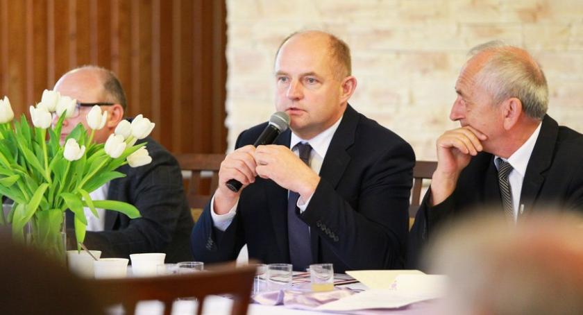 Starosta zaprosił marszałka
