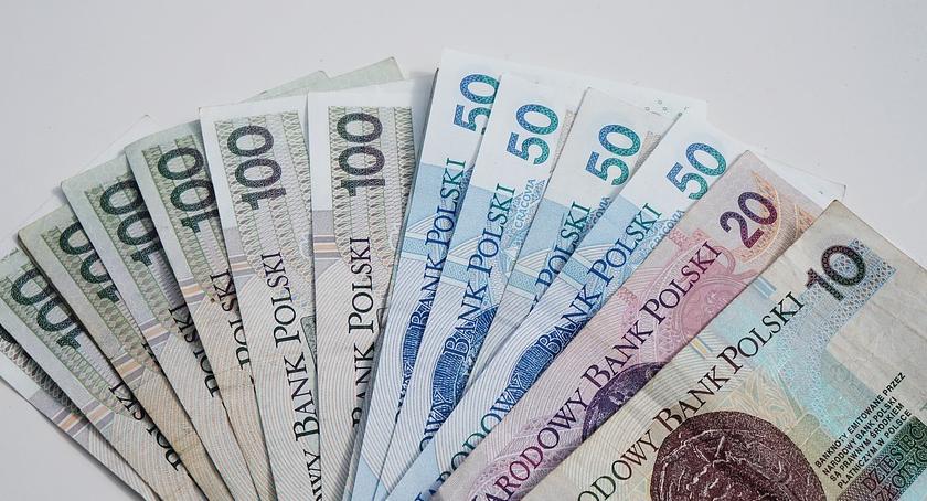 Pięćset złotych dla uczniów