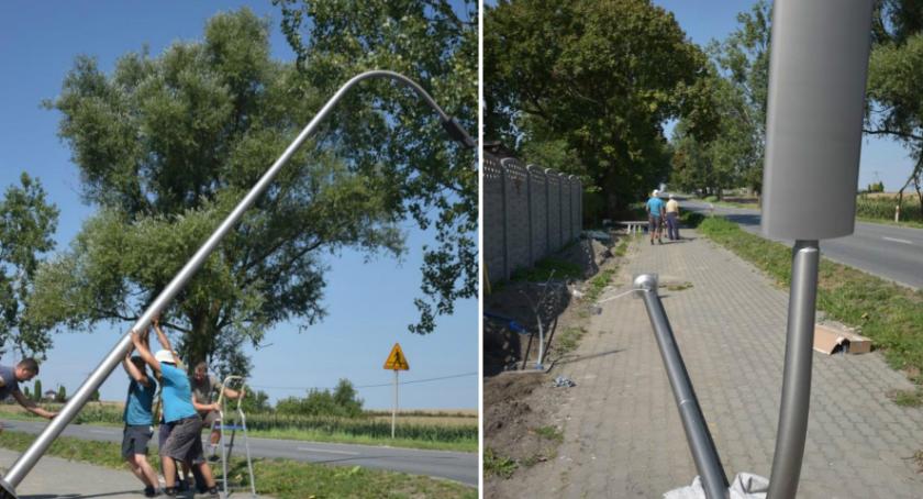 Nowe lampy w Brzuzem już świecą