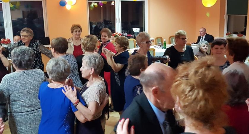 Zabawa na całego w Brzuzem