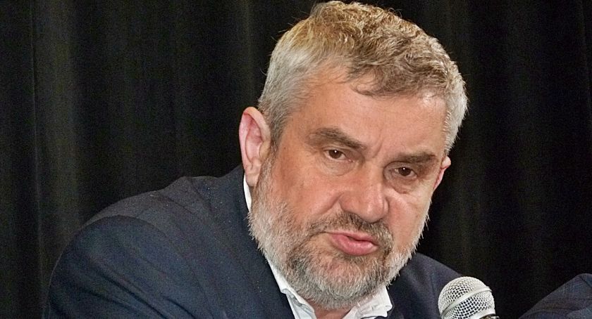 Zdaniem ministra Ardanowskiego upadkowi mleczarni winni są rolnicy