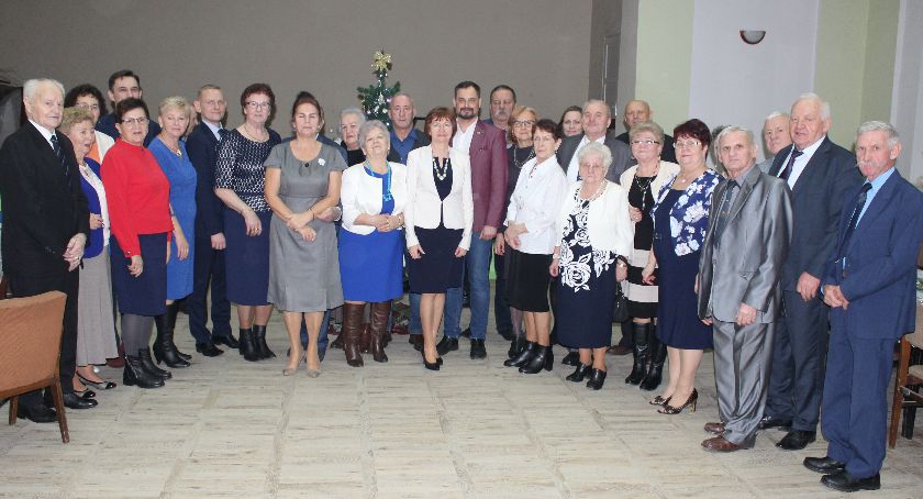 Seniorzy przełamali się opłatkiem